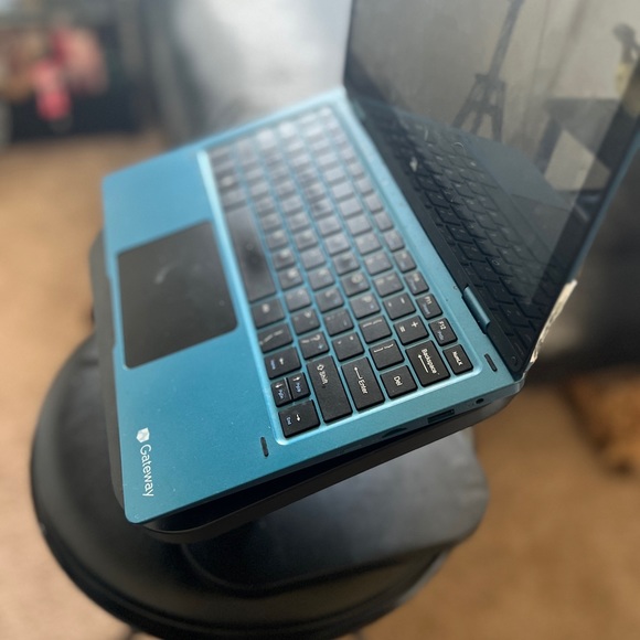 Movable Computer Stand - Picture 2 of 5